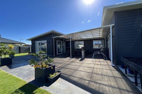 Photo of property in 27 Gimson Street, Solway, Masterton, 5810