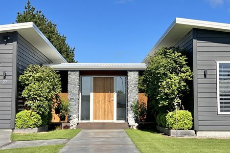 Photo of property in 27 Gimson Street, Solway, Masterton, 5810