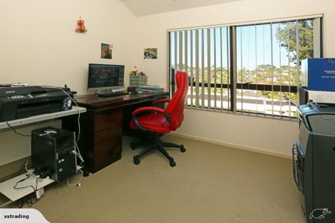 Photo of property in 26a Woodstock Road, Forrest Hill, Auckland, 0620