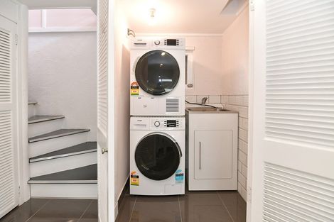 Photo of property in 21 Elliston Crescent, Stanmore Bay, Whangaparaoa, 0932