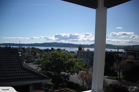 Photo of property in 6 Golders Place, Richmond Heights, Taupo, 3330