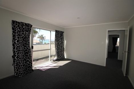 Photo of property in 127 Clovelly Road, Bucklands Beach, Auckland, 2012