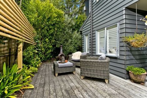 Photo of property in 10 Remu Place, Greenhithe, Auckland, 0632