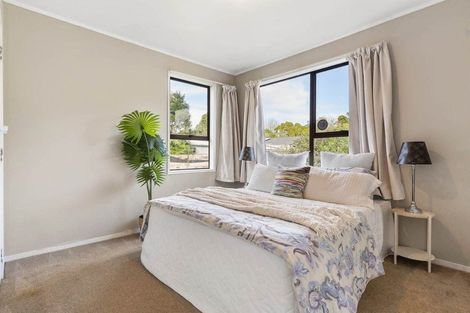 Photo of property in 9 Glucina Place, Glen Eden, Auckland, 0602