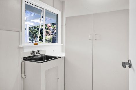 Photo of property in 1354 Devon Road, Brixton, Waitara, 4382