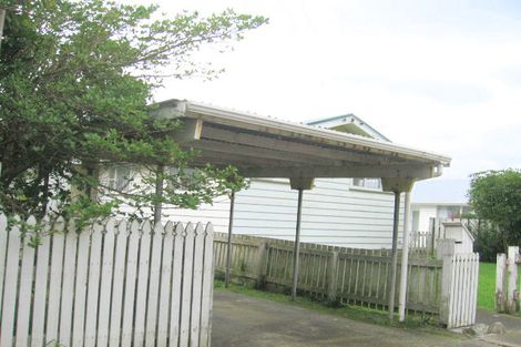Photo of property in 22 Leadley Lane, Tawa, Wellington, 5028