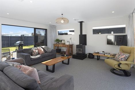 Photo of property in 38 Te Kohanga Drive, Pegasus, 7612