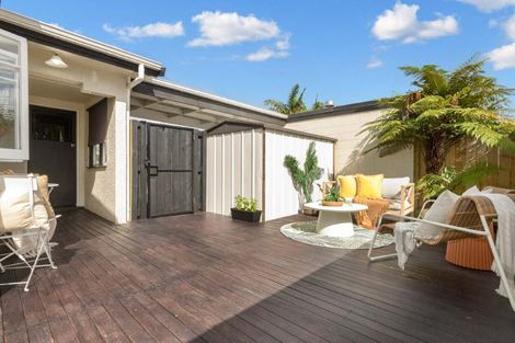 Photo of property in 521a Devonport Road, Tauranga South, Tauranga, 3112