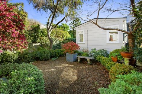 Photo of property in 27 Moir Street, Mount Victoria, Wellington, 6011