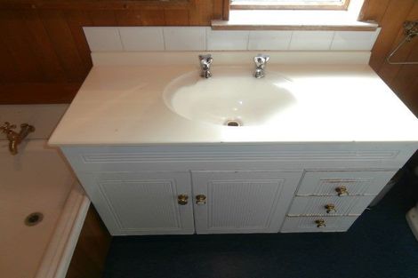 Photo of property in 12 Ilam Road, Upper Riccarton, Christchurch, 8041