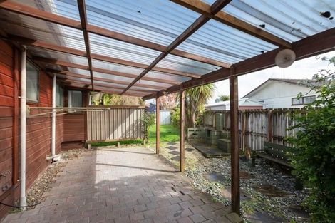 Photo of property in 42 Garland Drive, St Andrews, Hamilton, 3200