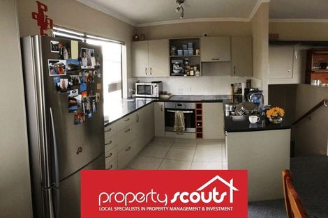 Photo of property in 3 Glen Vista Place, Bayview, Auckland, 0629