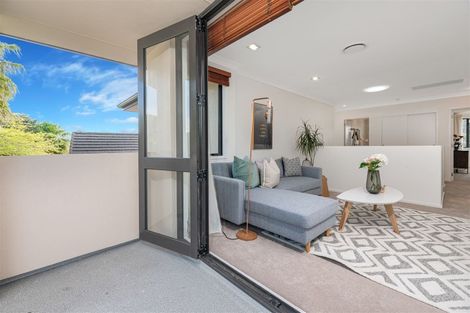Photo of property in 39 Lake Panorama Drive, Henderson, Auckland, 0612