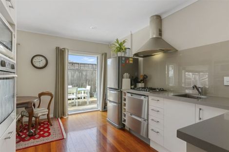 Photo of property in 1/21 Drake Street, Howick, Auckland, 2014