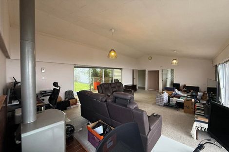 Photo of property in 4 Peach Tree Grove, Maungaraki, Lower Hutt, 5010