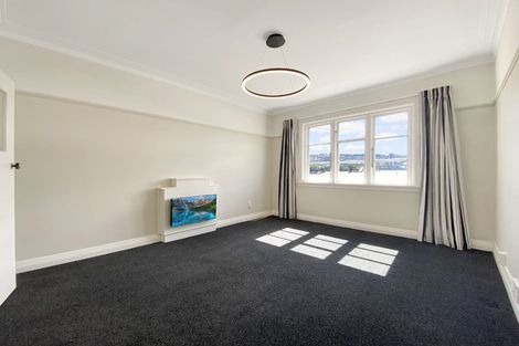 Photo of property in Ionian Flats, 123-125 Brougham Street, Mount Victoria, Wellington, 6011