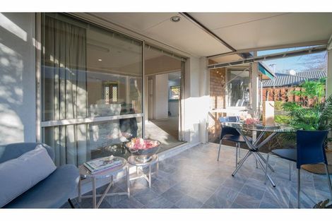 Photo of property in 15 Villa Grove, Ilam, Christchurch, 8041