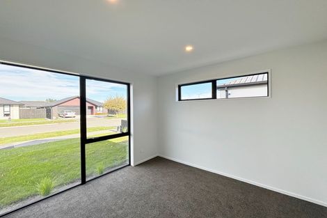 Photo of property in 19 Mckerrow Street, Marshland, Christchurch, 8083