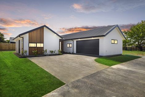 Photo of property in 7 Pipipi Lane, Halswell, Christchurch, 8025