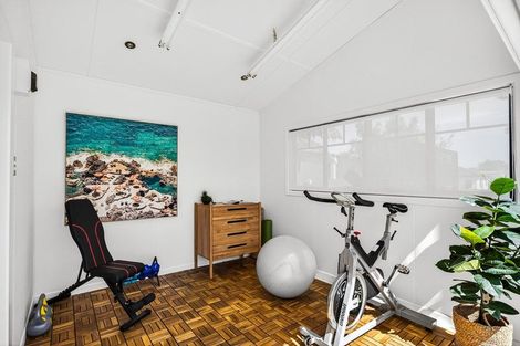 Photo of property in 6 Blacks Road, Greenhithe, Auckland, 0632