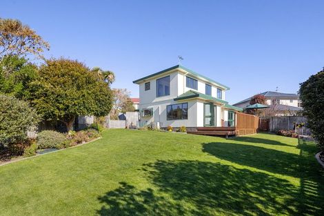 Photo of property in 5 Ridley Green, Churton Park, Wellington, 6037