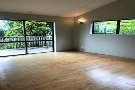 Photo of property in 120 Caton Road, Waitakere, Henderson, 0782