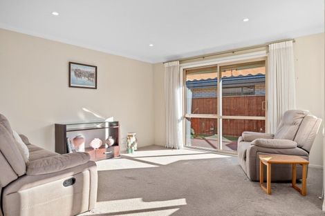 Photo of property in 15 Korari Grove, Redwoodtown, Blenheim, 7201