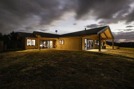 Photo of property in 24b Bethells Road, Waitakere, Auckland, 0816