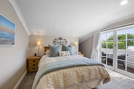 Photo of property in 15 Holsworthy Road, Lower Vogeltown, New Plymouth, 4310