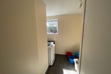 Photo of property in 143 Bradbury Road, Botany Downs, Auckland, 2010