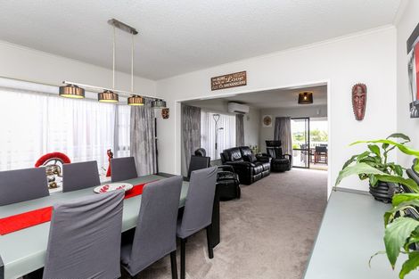 Photo of property in 220 Frankley Road, Frankleigh Park, New Plymouth, 4310