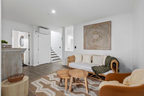 Photo of property in 1174 Papamoa Beach Road, Papamoa Beach, Papamoa, 3118