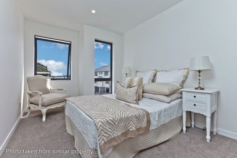 Photo of property in 128 Mcclymonts Road, Oteha, Auckland, 0632