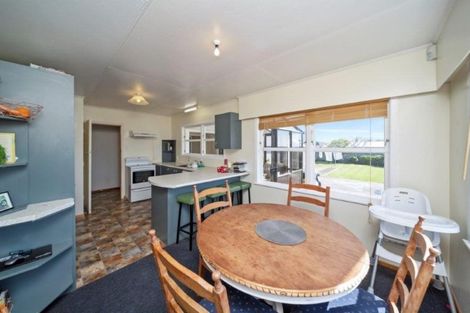 Photo of property in 25 Hunter Street, Hawera, 4610