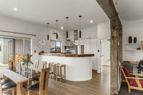 Photo of property in 911 Aubrey Road, Albert Town, Wanaka, 9305