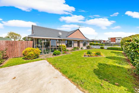 Photo of property in 1/42 Park Estate Road, Rosehill, Papakura, 2113