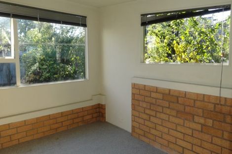 Photo of property in 1 Middlepark Road, Sockburn, Christchurch, 8042