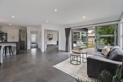 Photo of property in 14 Millbrook Place, Ashhurst, 4810