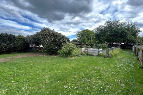 Photo of property in 16 George Street, Dannevirke, 4930