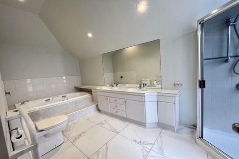 Photo of property in 2/174 Bucklands Beach Road, Bucklands Beach, Auckland, 2012