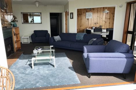 Photo of property in 16 Ward Parade, Bluff, 9814