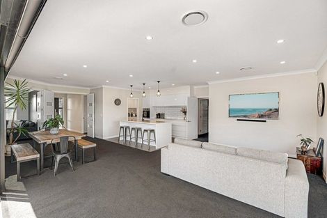 Photo of property in 15 Dollar Place, Prebbleton, 7604