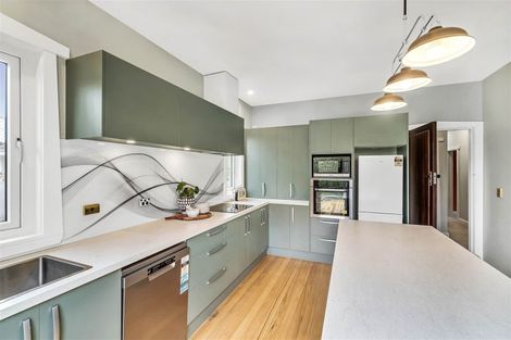 Photo of property in 166 Weston Road, St Albans, Christchurch, 8052