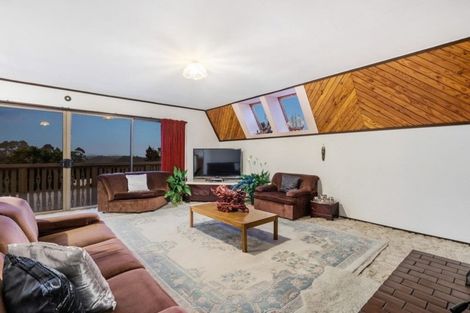 Photo of property in 4 Puketaha Road, Swanson, Auckland, 0816