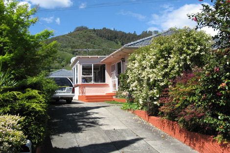 Photo of property in 95 Tipahi Street, Nelson South, Nelson, 7010