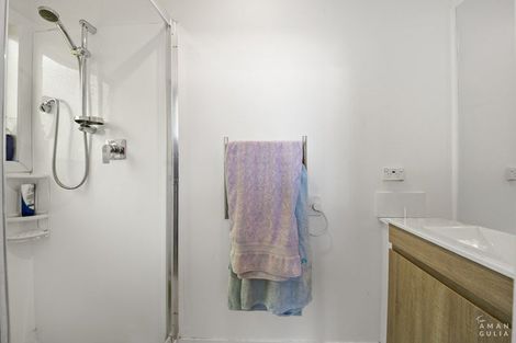 Photo of property in 3 Kathleen Street, Totara Vale, Auckland, 0627