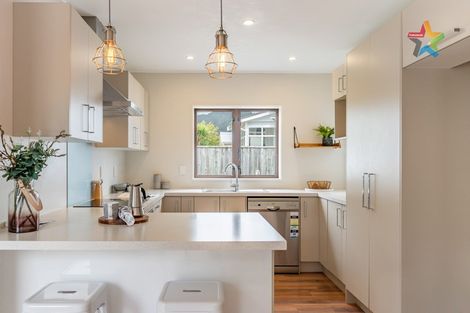 Photo of property in 48a Randwick Crescent, Moera, Lower Hutt, 5010