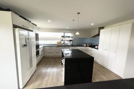 Photo of property in 34 Davaar Crescent, Broomfield, Christchurch, 8042