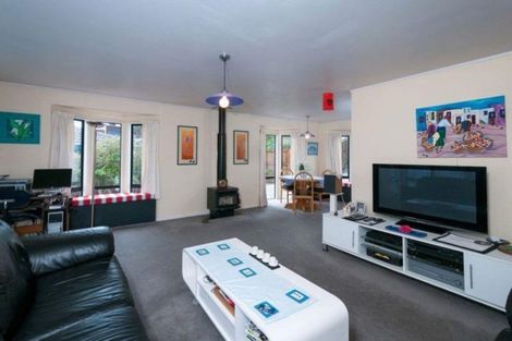Photo of property in 1/6 Altair Place, Windsor Park, Auckland, 0632
