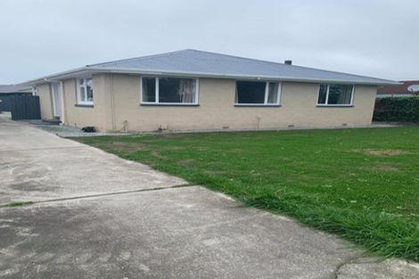 Photo of property in 61 Palmers Road, New Brighton, Christchurch, 8083